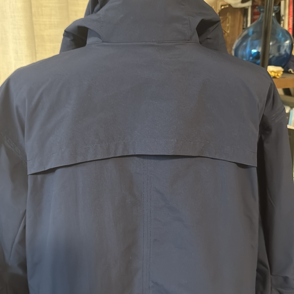 Lululemon Navy Blue rain jacket mid length size 6 - Picture 8 of 15